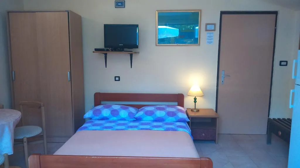 Apartments Rale Umago 0*,  Croazia