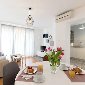  Apartment App Lov